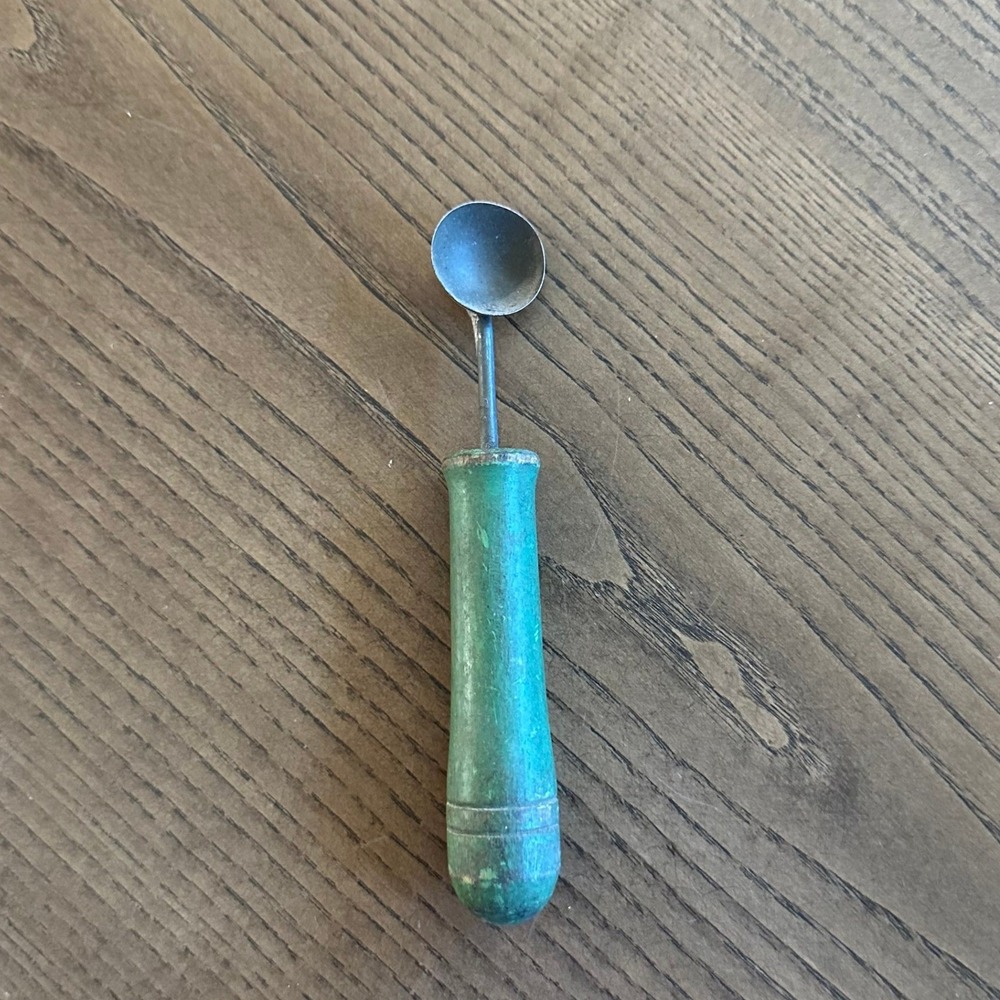 Vintage Melon Baller Green Wood Handle Metal Fruit Scoop Kitchen Tool 5.5''